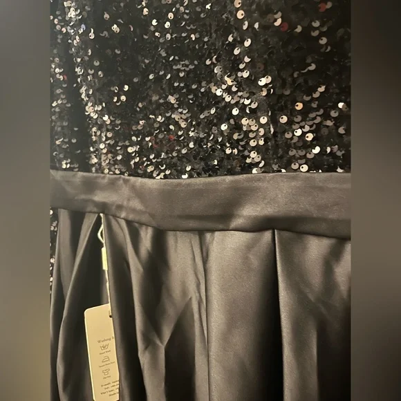 CV Neck Long Sleeve Prom Dress Slit Sequin Satin Formal Evening Gown - Picture 9 of 13